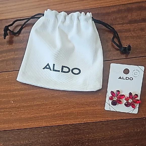 Aldo Red Crystal Flower Stud Earrings Comes W Accessory Pouch - Picture 5 of 6
